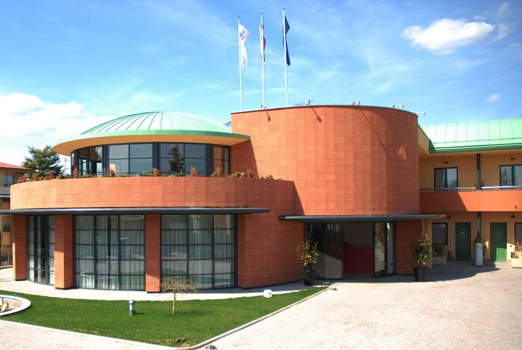 Luna Lago Maggiore Arona
