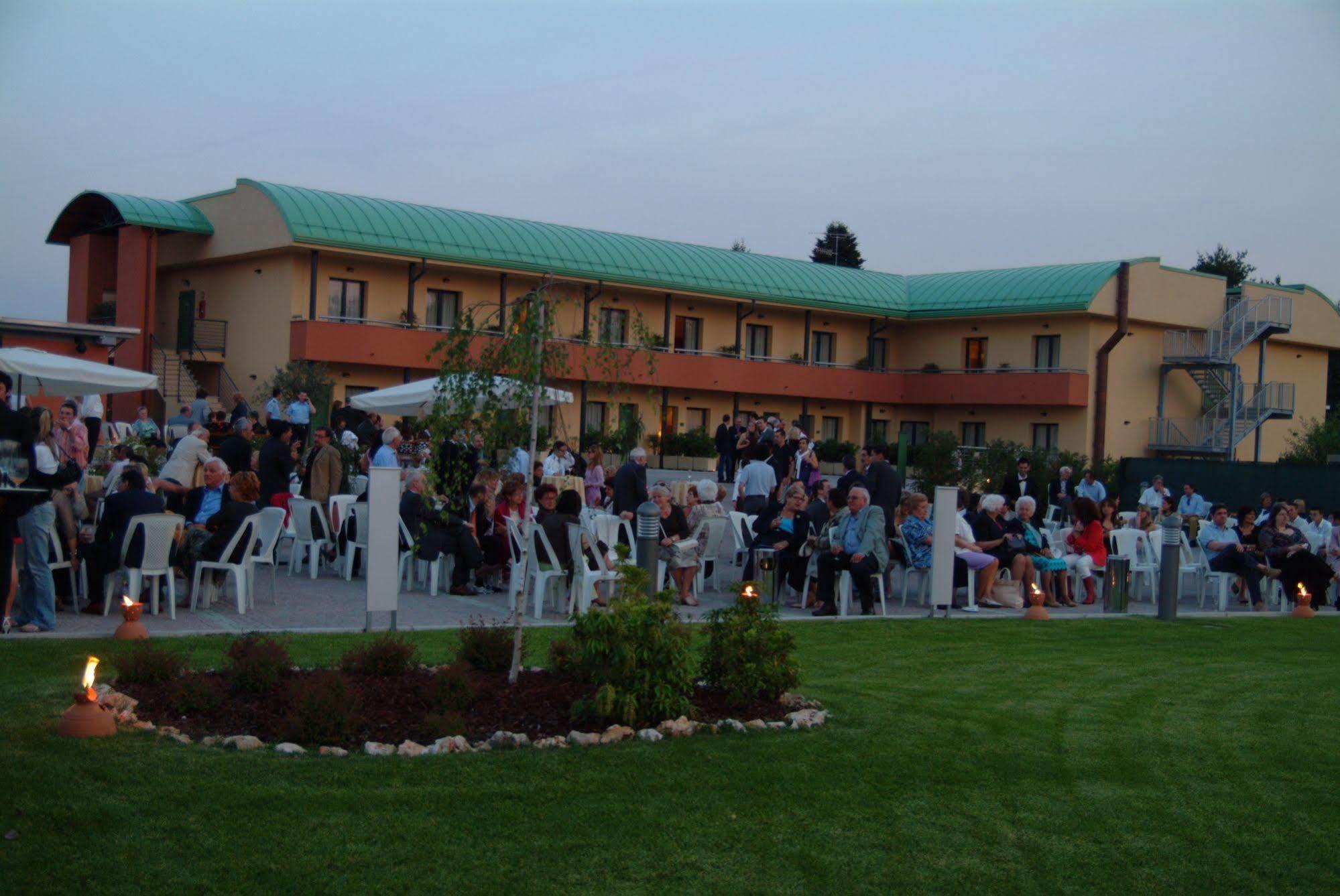 Hotel Luna Lago Maggiore Arona Oleggio Castello