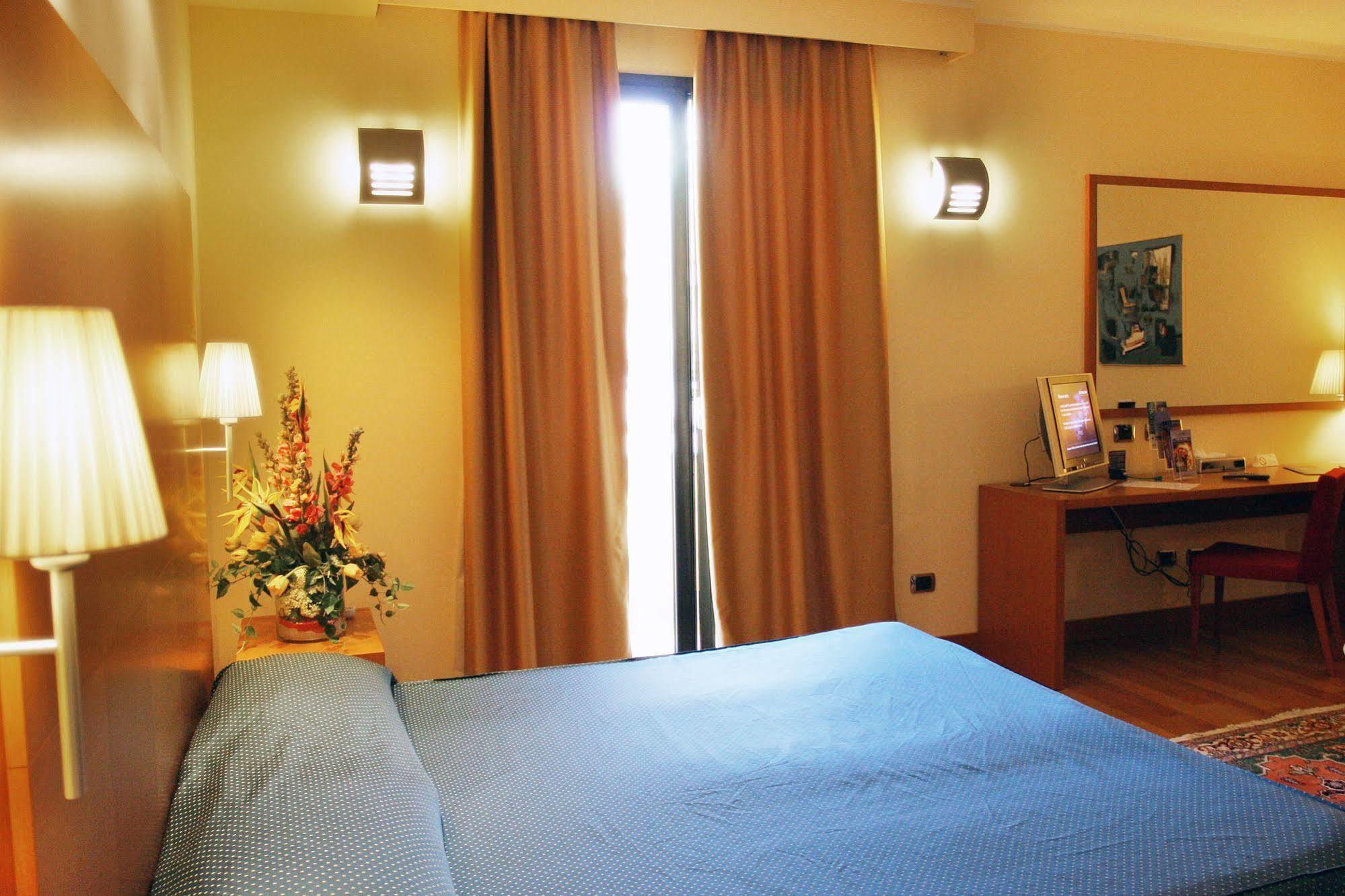 Luna Lago Maggiore Arona Hotel